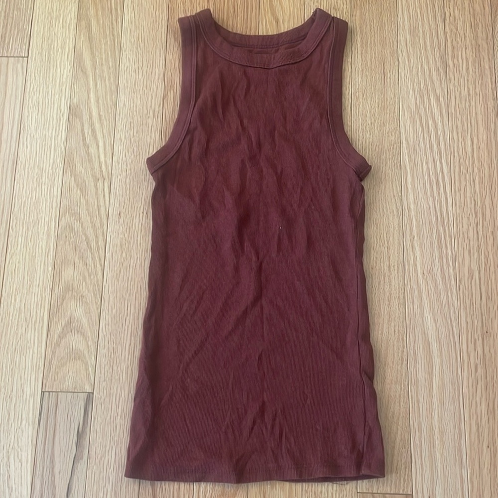 High neck tank